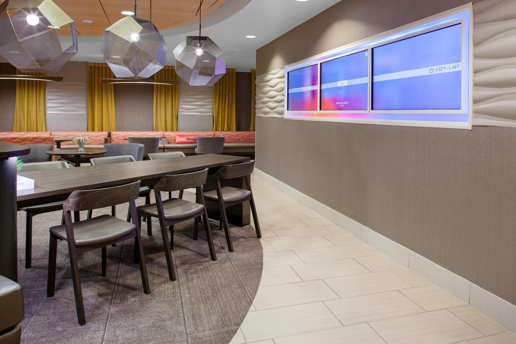 Springhill Suites Cincinnati North Forest Park Springdale Extérieur photo